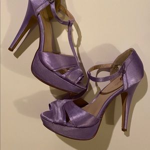 Fabulicious lilac buckled stiletto